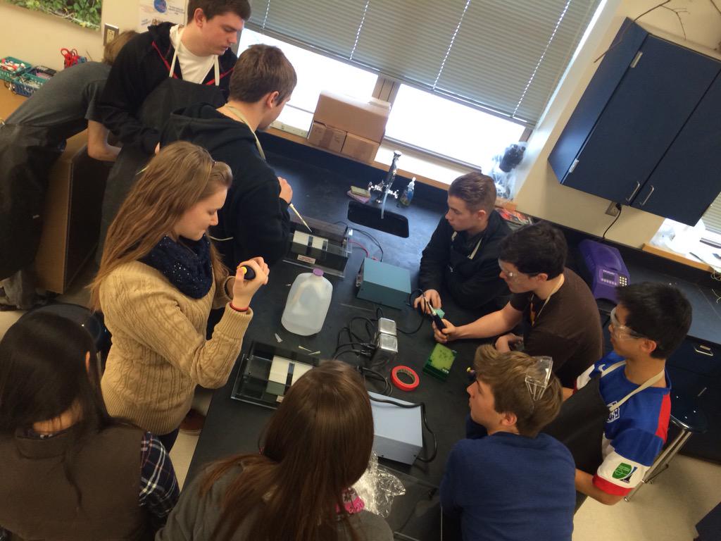 lindsaybcole's tweet photo. It's on. Alu PCR results. #DNAfordayz #apbiochat #flipclass #biochat @KennettHighScho http://t.co/sJvsVaIzae