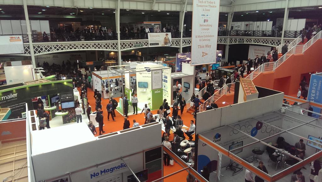 Oi Sample tweet media