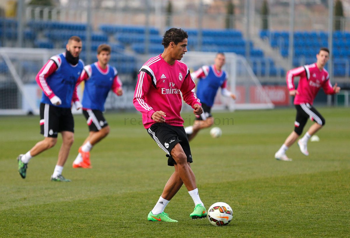 realmadriden's tweet image. PHOTOS: The La Liga leaders continue their preparations for the game against Villarreal #RealMadridvsVILL #HalaMadrid