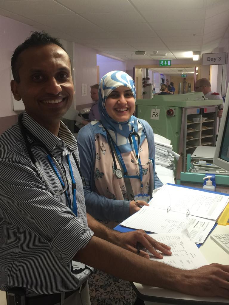 DrSteveDunn's tweet image. Lots of Drs around doing a fantastic job trying to look after patients &amp;amp; improve flow #PerfectSystem #PerfectStaff