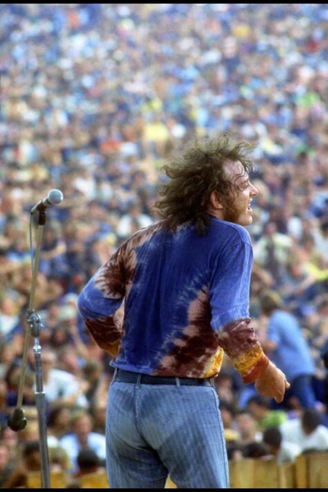 TheInnerrEye's tweet photo. Joe Cocker singing and dancing his heart out at Woodstock, Sunday 17th August 1969 http://t.co/EfQq6R6Vvi