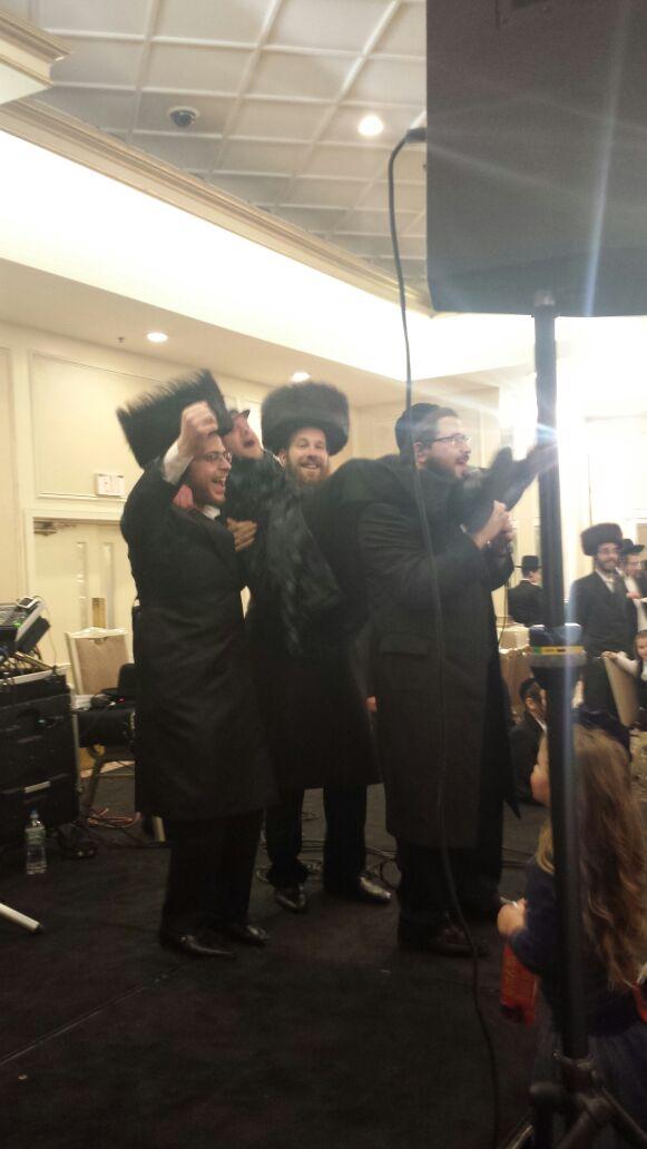 yidkoboy's tweet photo. What a mad wedding last night #PurimSpirit. @sheaberko @YeedleKahan on keys. And @rafietheking where he is always http://t.co/2D8LrPAxra