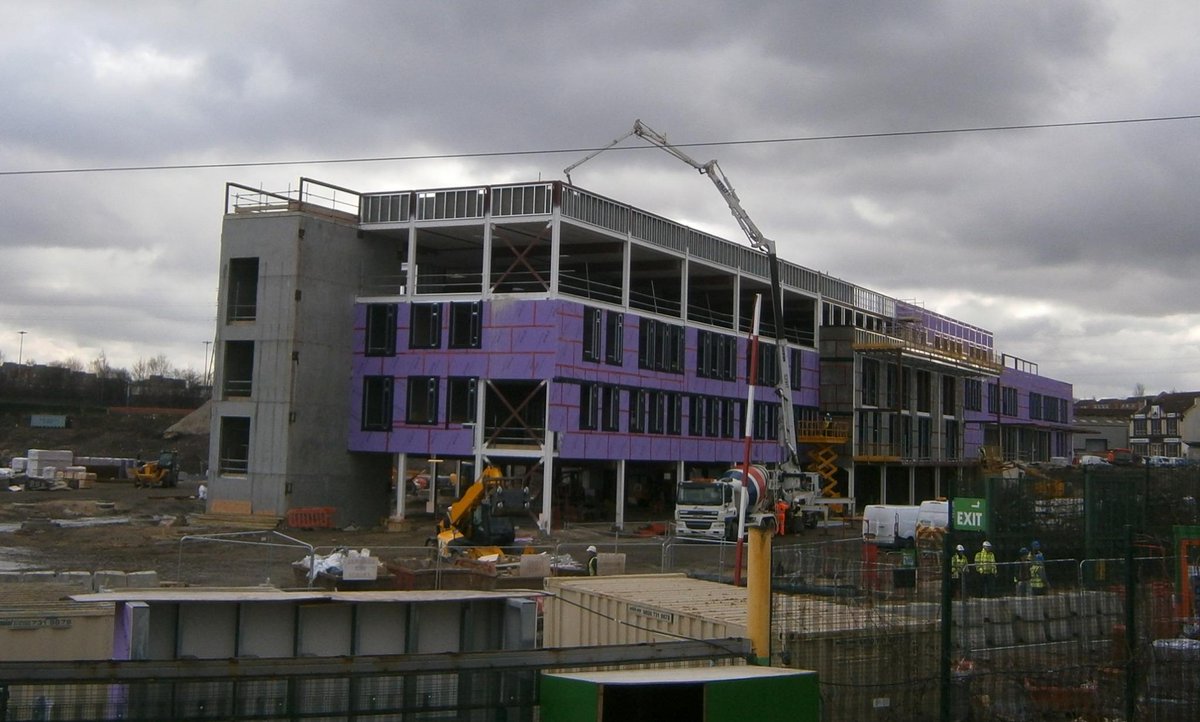 HowardCivilEng's tweet photo. Another #concrete pour at the Don Valley Hub #above #below #sheffieldissuper #loveconstruction #pump @BAMConstructUK http://t.co/xf3K7VFGuB