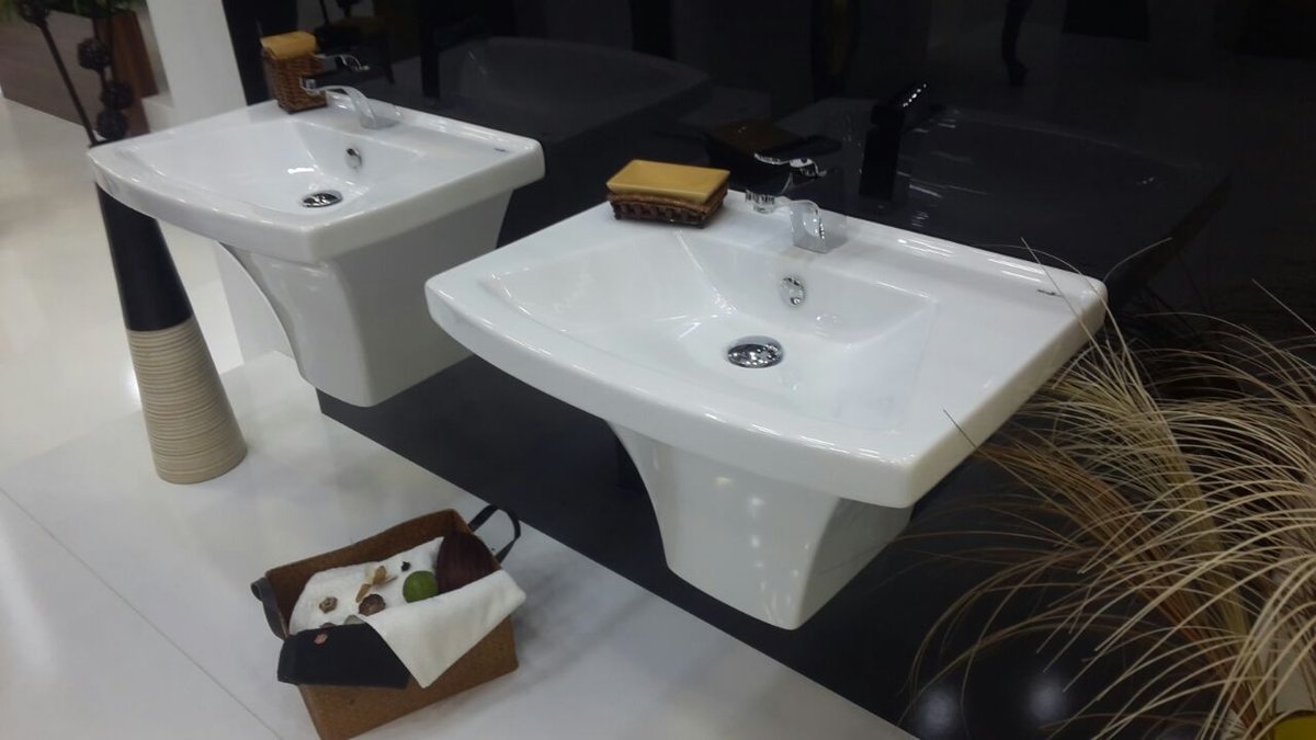 #Unicera #MiaLuce 'nin Parlayan ışığı yeni VEGA Monoblok lavabo...

#Unicera2015 #Unicera #IdevitSeramikUnicera