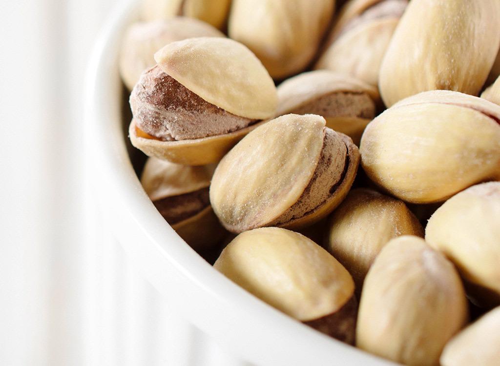 RETWEET if you're celebrating #WorldPistachioDay! These nuts are rich in nutrients & low fat: bit.ly/1MvseLm