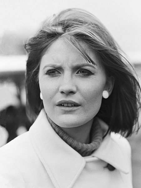 Happy 68th Birthday, Sandie Shaw. 