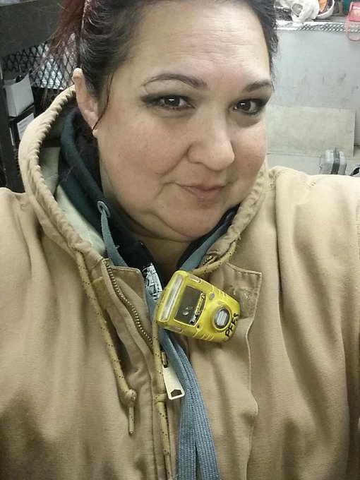 7 degrees with a wind chill of - 11 this is my day at work #RefineryLife #workingwoman #independentwoman