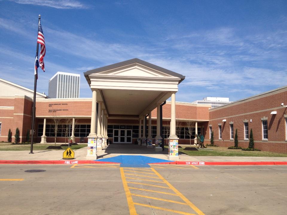 Houston ISD (@houstonisd) on Twitter photo It's an exciting day at <a href="/Sch_StGeorgePl/">School at St. George</a>! <a href="/GregAbbott_TX/">Greg Abbott</a> is visiting pre-K classrooms today! It's an exciting day at <a href="/Sch_StGeorgePl/">School at St. George</a>! <a href="/GregAbbott_TX/">Greg Abbott</a> is visiting pre-K classrooms today!