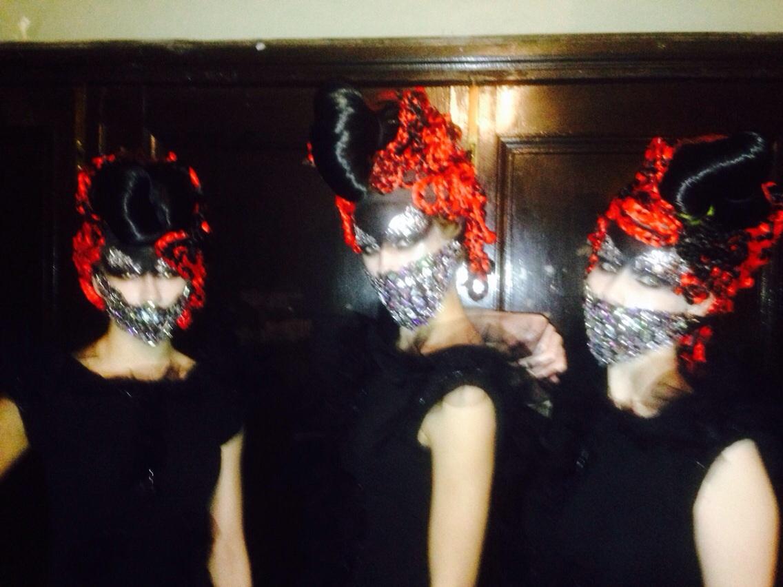 Tamarin_Rock's tweet image. #hairshow #awardswinner #stagework #crazyhair #myselfat59