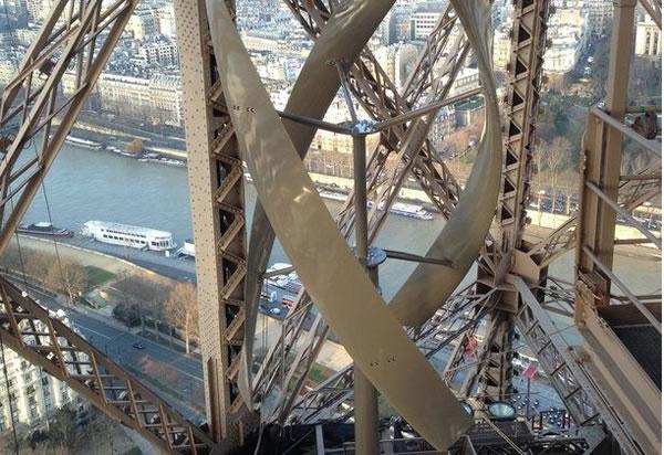 Paris tweet media