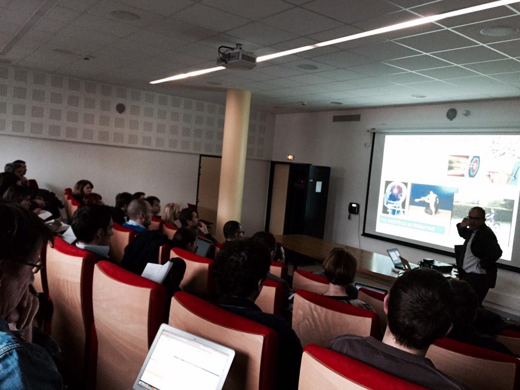 i_care_lab's tweet image. Début l&apos;apéro @i_carecluster à Grenoble à #Clinatec &quot;de la preuve du concept au 1er essai clinique&quot;,esprit régional !