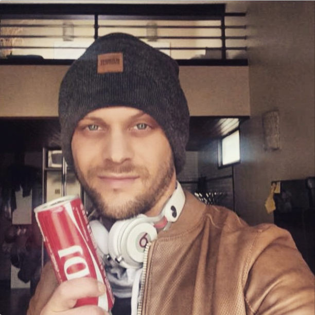KylianMash's tweet photo. Hey Mister DJ! #Cocacola #DJ 
https://t.co/aik6IrjwCQ http://t.co/FJJFOYhb3m