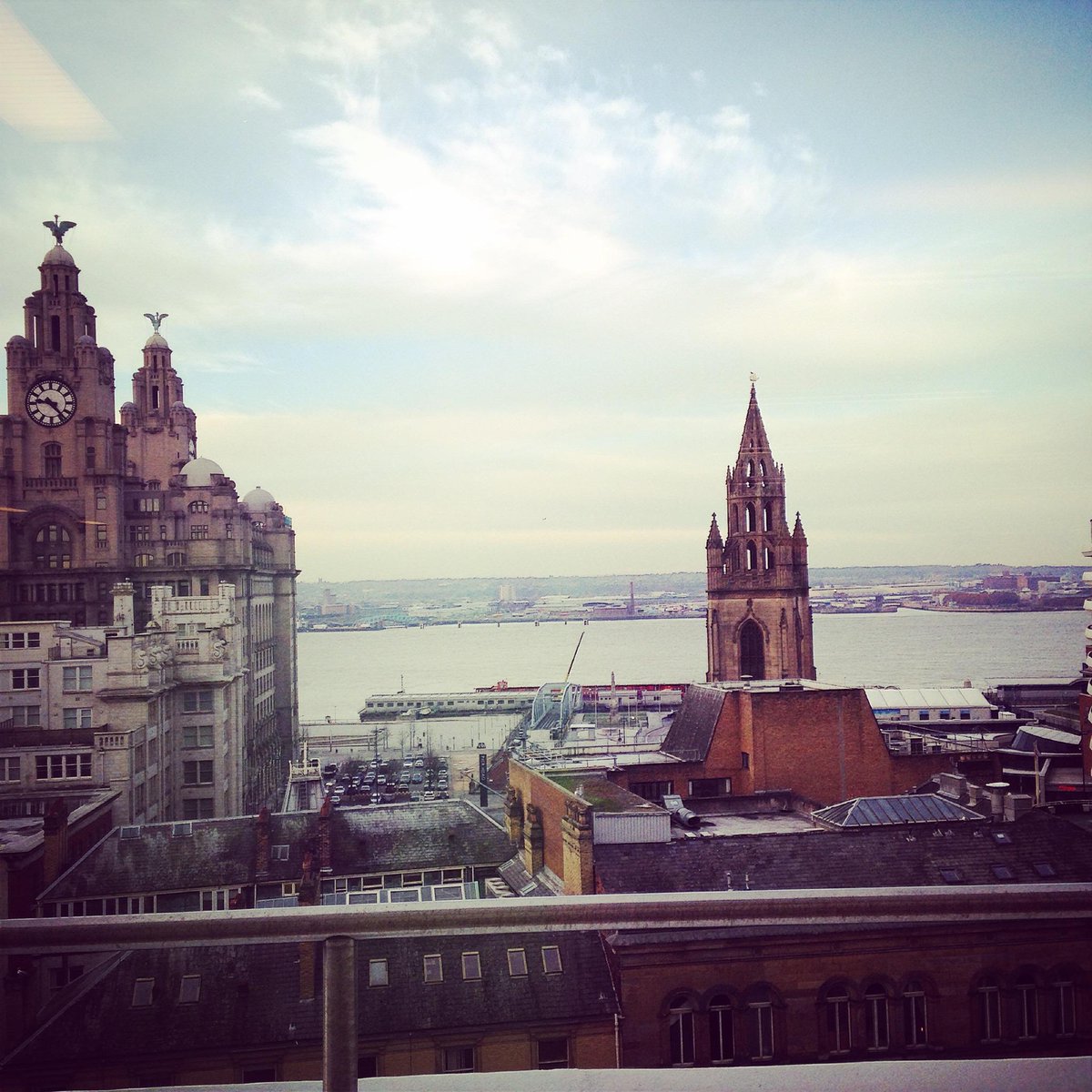 ExchangeFlags's tweet photo. You could work here #Liverpool! Office space to let in #ExchangeFlags #OfficeSpace #ToLet http://t.co/XrwljOwD1f