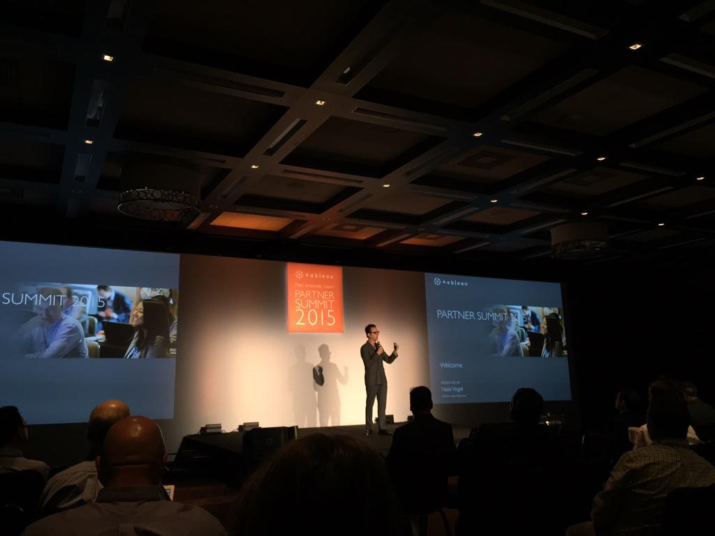 c_goldenbrown's tweet image. Love watching our director @007vogel killing it in the opening for @tableau Partner Summit #tableaupartner