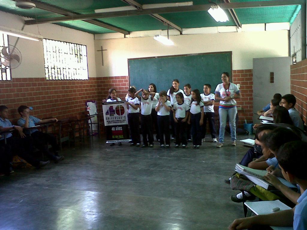 los alumnos de media general se unen a la celebración <a href="/Elsistema/">El Sistema</a> @Nucleobarinas <a href="/programaSBbnas/">Programa SB Barinas</a>