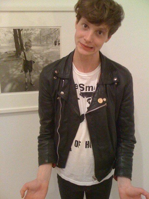 _alicethefox's tweet image. ผู้ชายทะเล้นนี่เอาไปเหอะ ใจเรา เรายกให้ ♡♡♡ #MattHitt