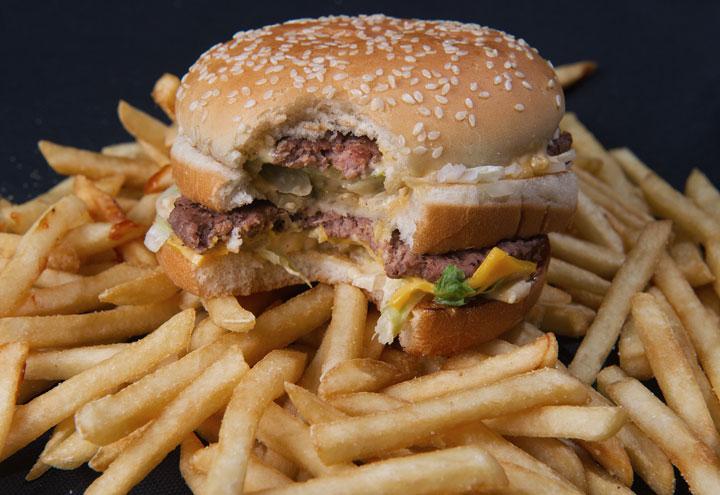 globalnews's tweet image. The tactics restaurants and fast-food chains use to get you to spend more glbn.ca/JHgb4