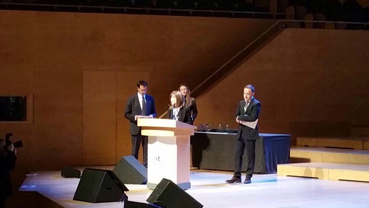 IGuttmann's tweet photo. Premi Alan Turing al compromís social a l'Institut Guttmann pel #GutmannNeuroPersonalTrainer. #lanit2015 cc @ICA_BCN http://t.co/eTgj5KI1Qt