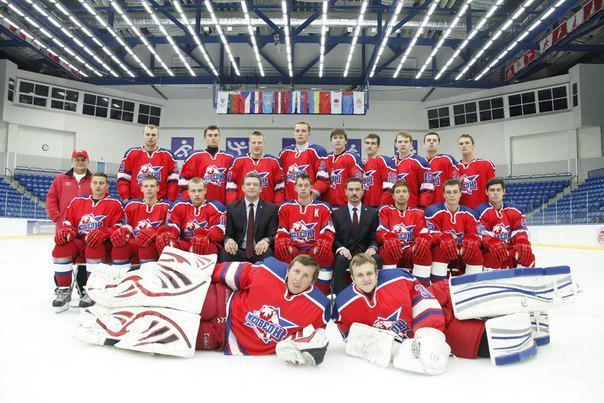 молодежка команда бурые медведи. молодёжка команда титан. хк медведи молодежка. мхл медведи молодежка. медведи молодежка.