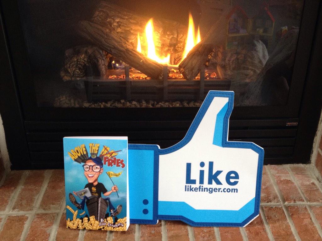 LikeFinger's tweet image. We really #LIKE @YaJagoff's new book n'at!
The Book: amazon.com/Above-Fries-Jo…
Foam Like Button: LikeFinger.com