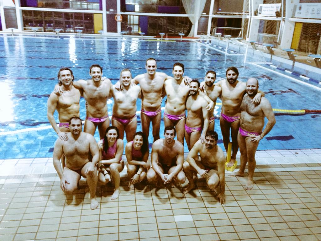 Victòria de l'equip Master per 10 a 7 davant el <a href="/WPMataro/">Waterpolo Mataró</a>