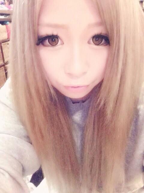 hikatan1224's tweet photo. 苛々おさまったー。
けど手いでぇーよー。
もお最悪やーん。この性格変えたい。
まなにもりゅーごにも
悪いことしちゃったなー。
2人ともごめんね(;_;)(;_;)♡
もはや、ナメック星同盟です。 http://t.co/pDFuN4eXPD