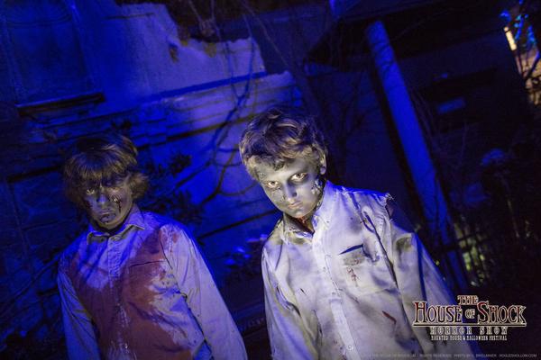 HouseOfShock's tweet photo. #HOS COLLEGE NIGHT is Thursday 10/30. Get $5 off tix w college ID #HOS2014 #TheEndIsNear http://t.co/qWPPyq2H3W http://t.co/yMdxQhHuyd