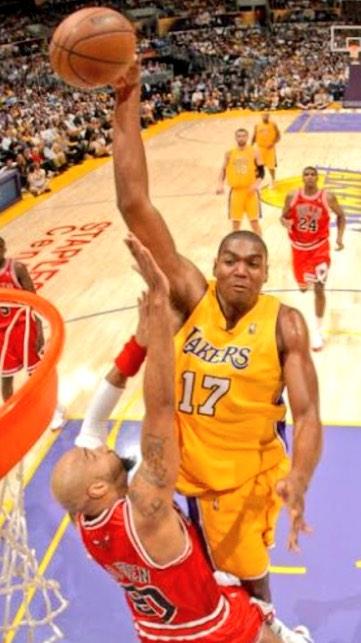 Happy birthday to the 2x NBA champion and NBA all-star Andrew Bynum 