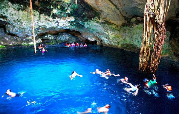 Solyucatan's tweet photo. Un día #Caluroso aquí en #Merida como para visitar los #Hermosos #Cenotes @VivoenPlaya @VivoEnCancun @VivoEnChetumal http://t.co/ECotfuWWTF