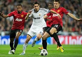 Berbagai data yg dapat kami kutip, dari website BOLA setiap hari mereka mendapat hasil sekitar Rp.400.000.000; juta