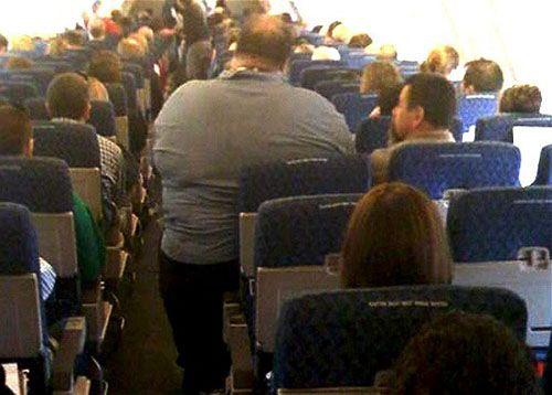CollinDylan94's tweet photo. I am very pleased that we always fly business or first class. When we go in a trip. http://t.co/W4NP6yEp74