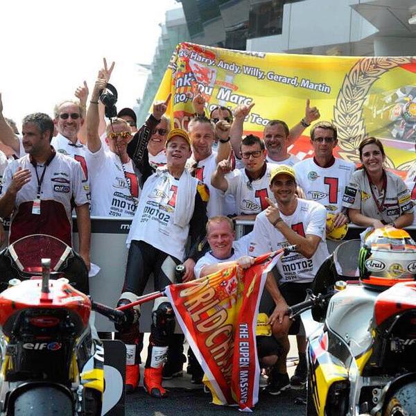 TitoRabat's tweet photo. Muchas gracias a mi equipo y a tod@s los que me apoyais!
Thanks to @marcvdsracing and for your  support! 👊✊💨 http://t.co/rWnHV9b40Q