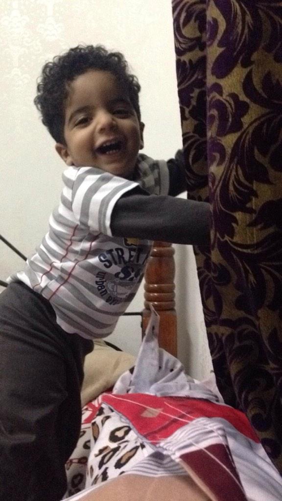 Buthialadawi's tweet photo. هذا شكل واحد باغي ينام ؟ 🚶 #hyperness http://t.co/InxwfG0H4X