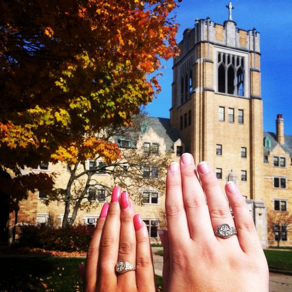saintmarys's tweet photo. Shiny new class rings. Changing leaves. Must be fall @saintmarys #bellesring #discoverSMC #SMCfallday http://t.co/YwRqVUZ4qQ