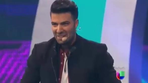 JencarlosNews's tweet photo. Capturas: EL BESO de @dove_212 y nuestro @jencarlosmusic. (01) 😂💋 http://t.co/dkekTU9aGd