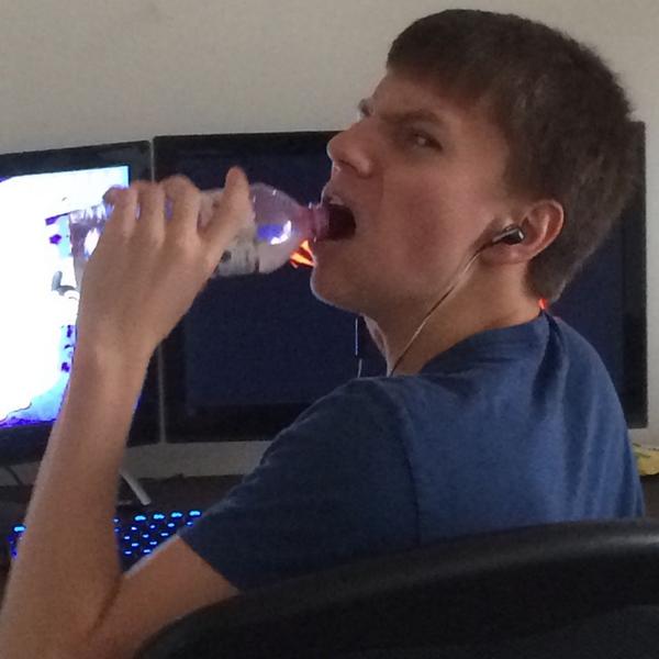 joshwillem's tweet photo. new yung perc tonight #guzzlin http://t.co/McocKF41cz