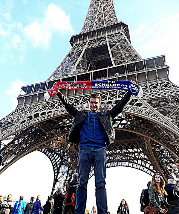 Pat_1905's tweet photo. PSG? Pah! 
#Schaaaalke und der #FCN! http://t.co/8YmtkKpQpp