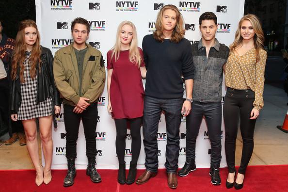 xTeenWolfPT's tweet photo. Dylan Sprayberry, Holland Roden e Jeff Davis no evento Teenage Wasteland em Nova Iorque. [4/5] http://t.co/vEdpfy1ilK
