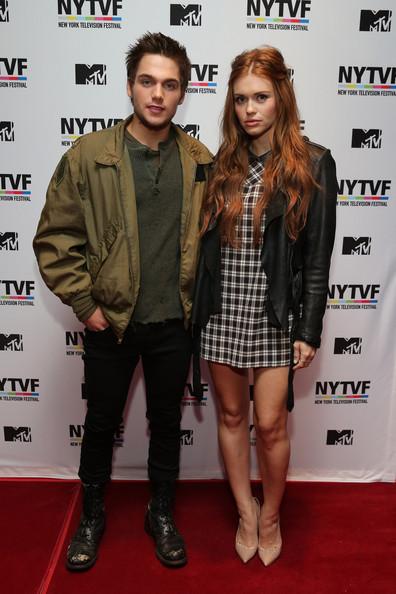 SprayberryPT's tweet photo. Dylan e Holland no evento Teenage Wasteland em Nova Iorque. http://t.co/g2qDNaUciW