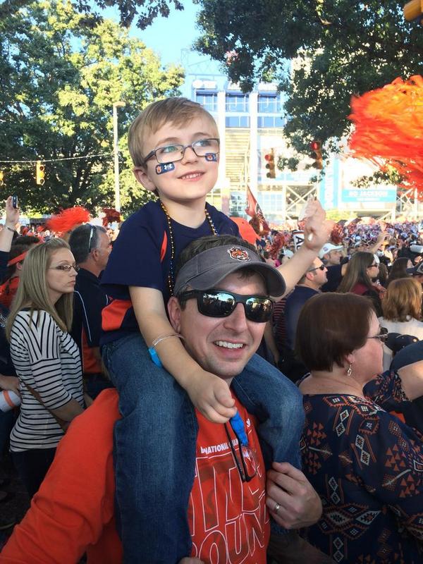 StanStabler's tweet photo. Tiger Walk http://t.co/X9tv1Iiu1z