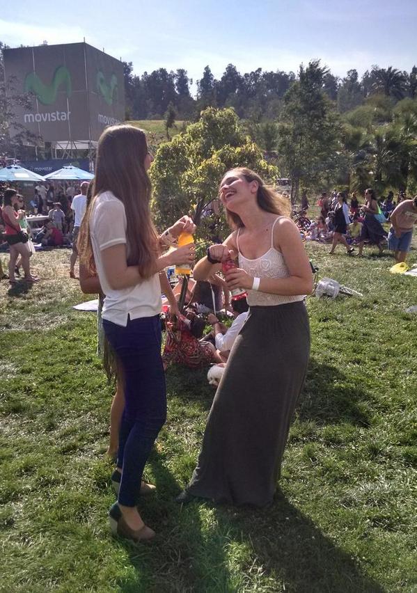 vitaminwater_cl's tweet image. colores, buena onda y mucha creatividad. ¡nos sentimos como en casa! #Fiis2014