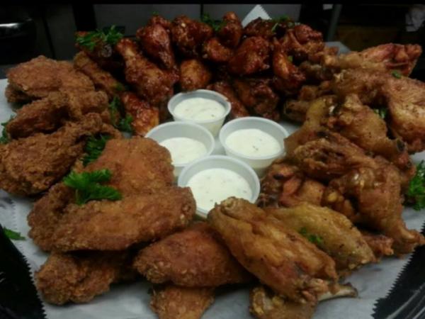 GroovesSmokin's tweet photo. Join Smoking Grooves Bar &amp; Grill for Great Food &amp; Great Atmosphere #Raleigh # foodporn #flyestbaronthecity # bigdelph http://t.co/MZKWUsCSaO