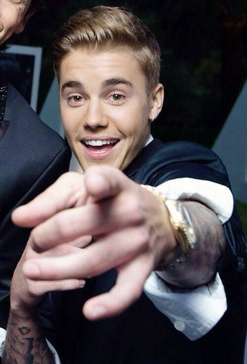 basta
#EMABiggestFansJustinBieber