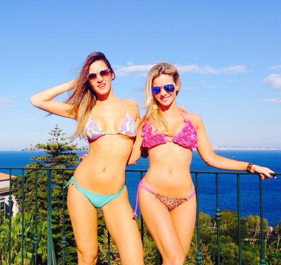 Con @GiuliMaglietti tomando sol en Capri!! http://t.co/hG6dmxYKzn