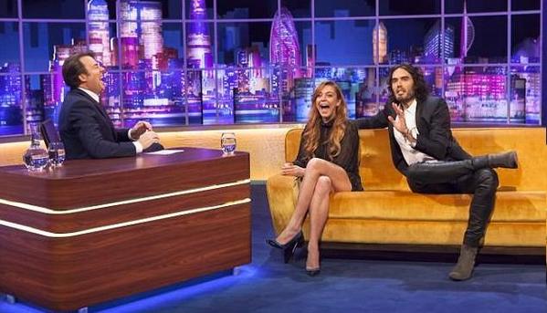 LohanItaly's tweet image. Don't forget to see the full interview of #LindsayLohan at "The Jonathan Ross Show" on ITV tonight at 10.10pm.