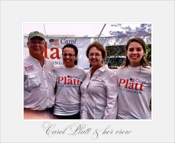 CoreySeamster's tweet photo. Carol Platt @votelando showing her love to the people#VOTELANDO http://t.co/VhNQsYNP9A