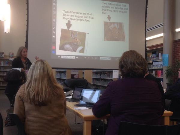 sbruyns's tweet photo. @sherrybast sharing her knowledge about Explain Everything at #icon14 http://t.co/i7BSZNwiG4