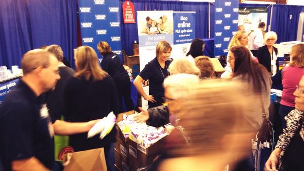 LondonDrugs's tweet photo. Lots of people hurrying to check out the great deals at our booth #790 at the @WCWomensShow #Abbotsford #WCWS2014 http://t.co/Wv4teMiHAN
