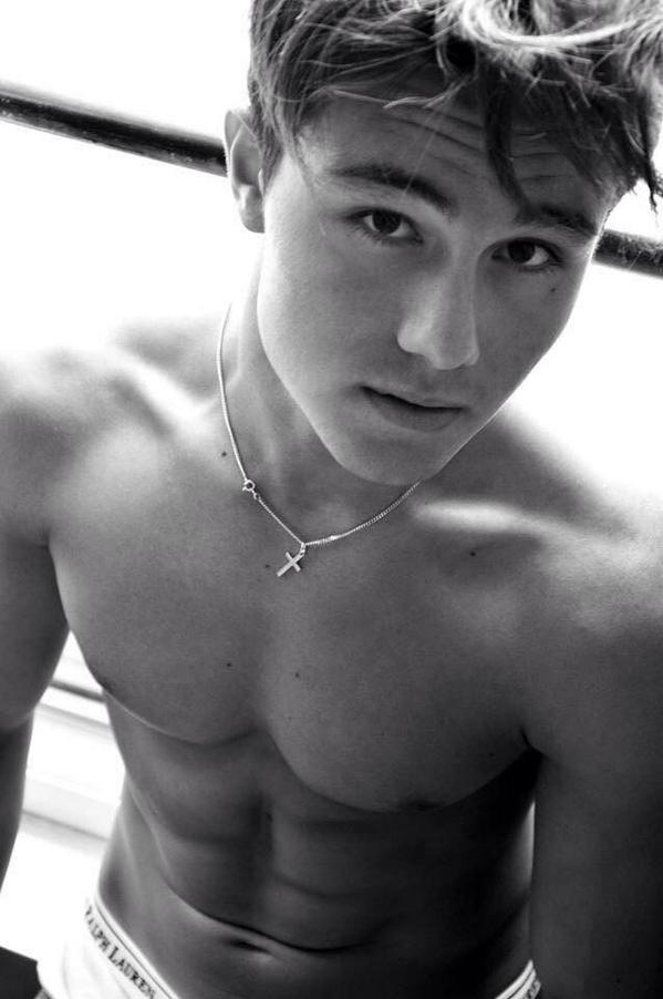 finn_cort's tweet photo. http://t.co/jEv82kGQVP