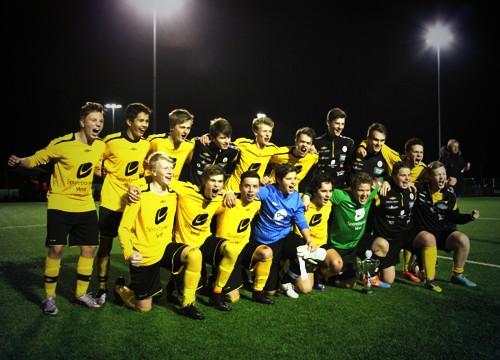 runarnaustdal09's tweet photo. Kretsmestera✔️💛💛 http://t.co/RVVupp3Lkr